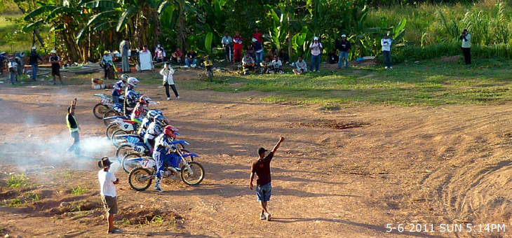 PERTANDINGAN SUKAN MOTO CROSS 1 SEMARAK