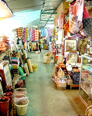 TAWAU  HANDICRAFT  MARKET