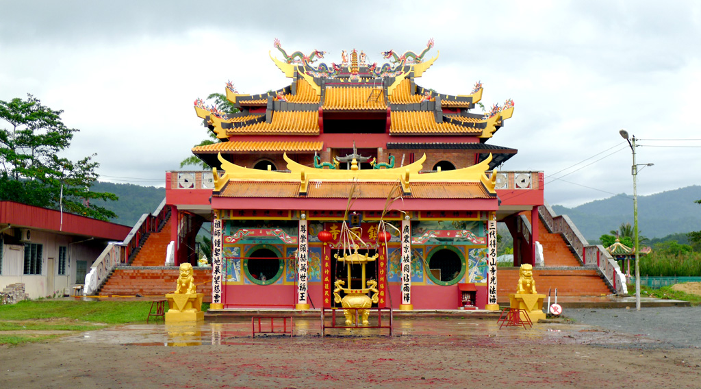 鎮南寺京那律鎮南寺新廟和舊廟