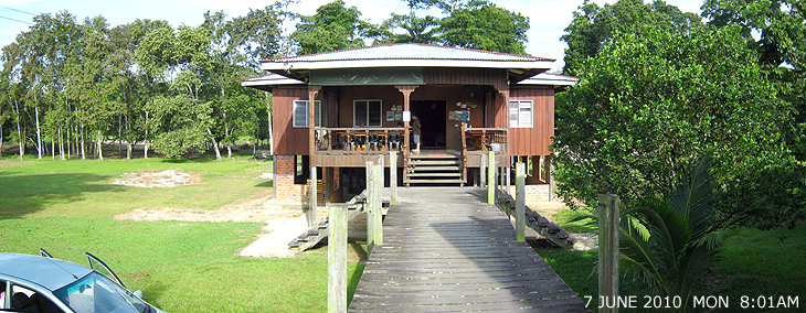 SUKAU BED & BREAKFAST