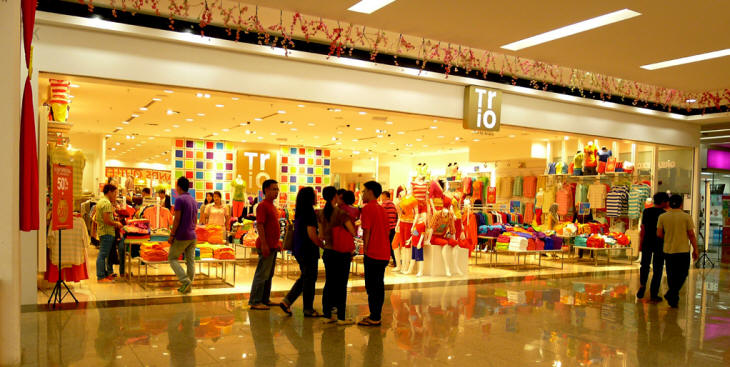富麗華 Boulevard Shopping Mall Kuching City