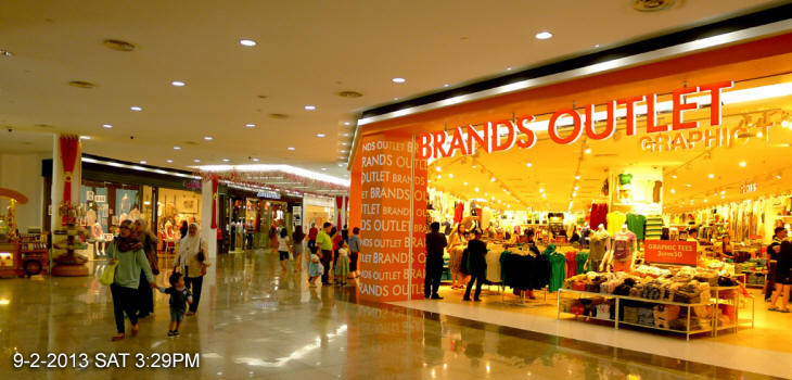 富麗華 Boulevard Shopping Mall Kuching City