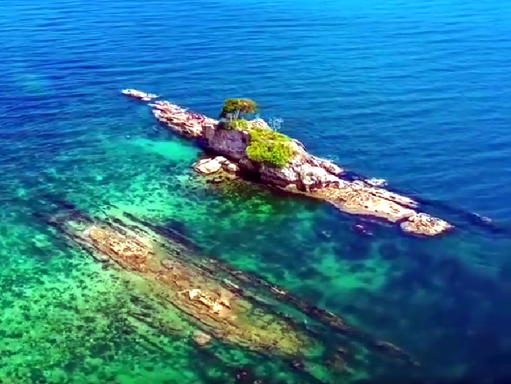 拉央拉央島 Layang-Layang Island