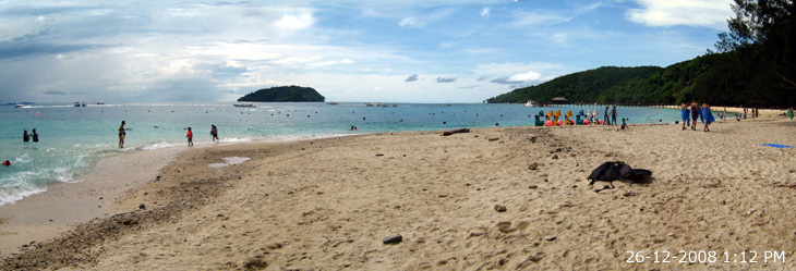The beach at Pulau Manukan 