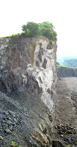 LIM MAN KUI QUARRY HILL, Tawau