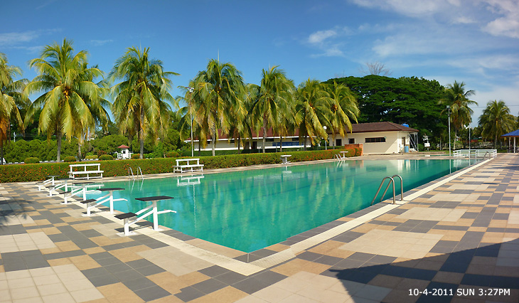 Tanjong Batu Club Swimming Pool