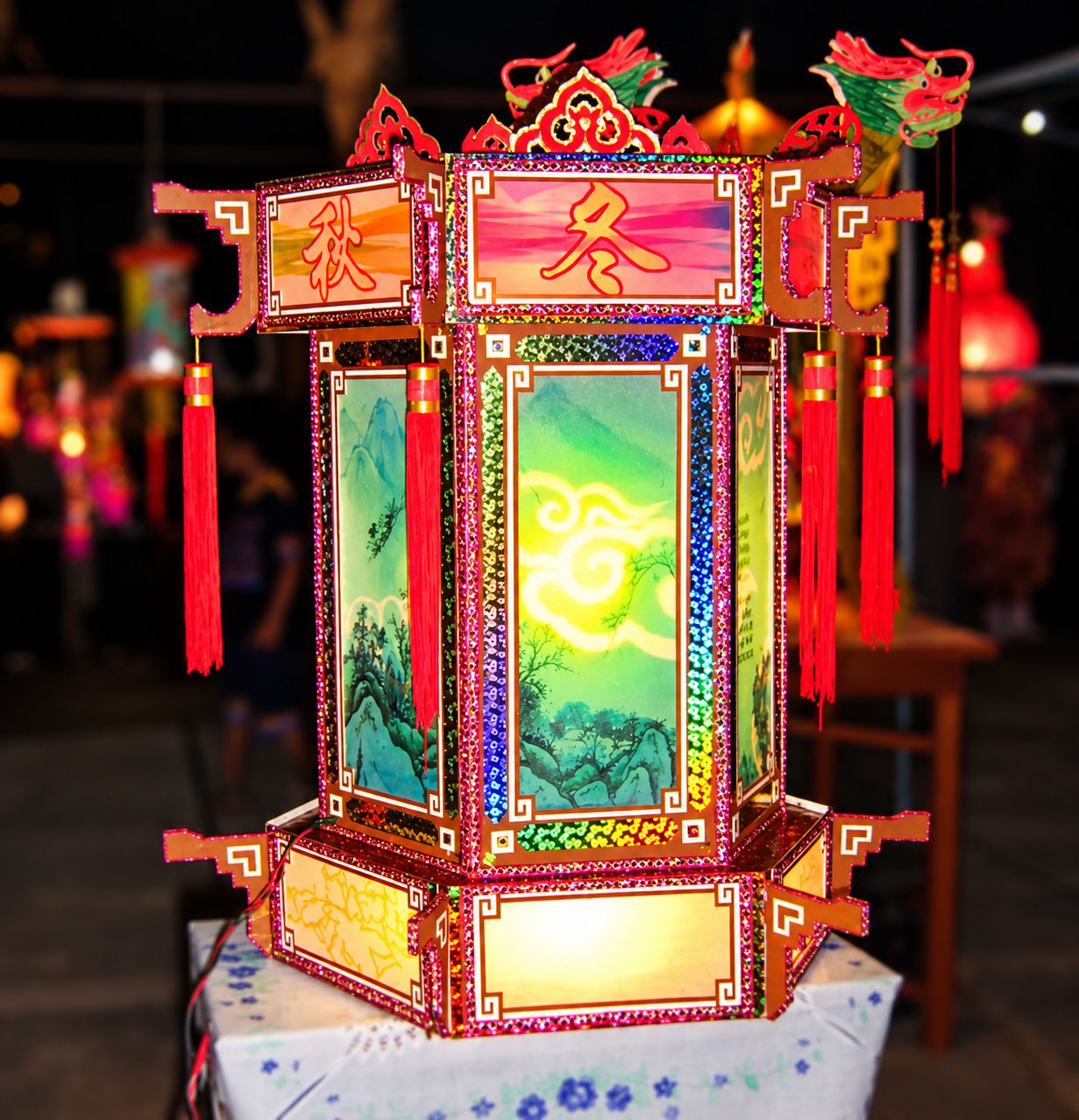 Six-sided palace lantern