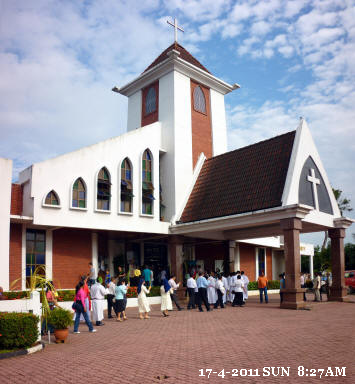 天主教聖三堂（斗湖）主建築