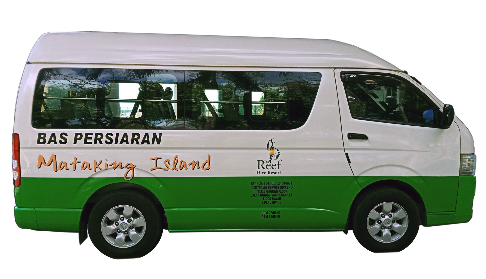 Mataking Island Reef Dive Resort's pick up van